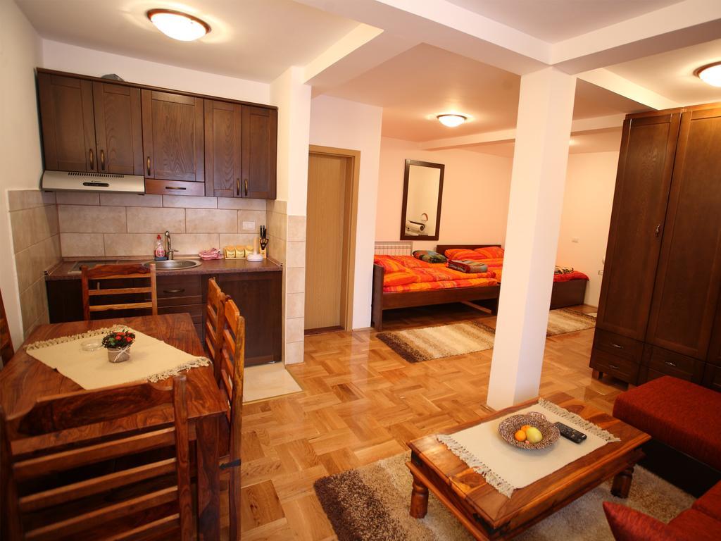 Family Apartments Žabljak Δωμάτιο φωτογραφία